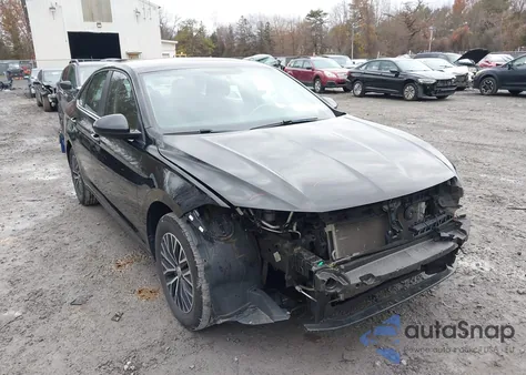 2021 Volkswagen Jetta 1.4T R-Line/1.4T S z USA, uszkodzony, nr VIN 3VWN57BU6MM040874